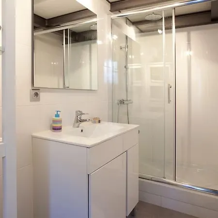 Apartment 2-bed Duplex Next To Passeig Del Born! Barcelona