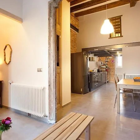 2-bed Duplex Next To Passeig Del Born! *