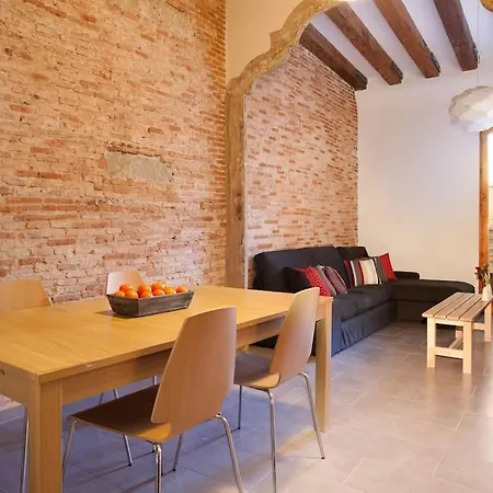2-bed Duplex Next To Passeig Del Born! Barcelona