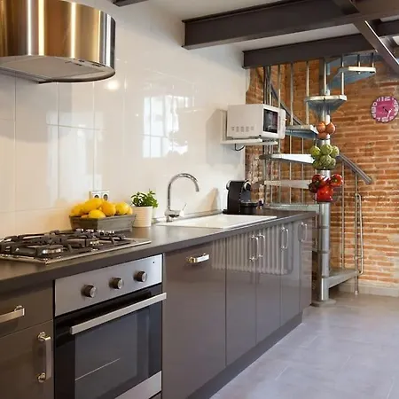 2-bed Duplex Next To Passeig Del Born! Apartment *